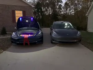 Glowing Car Fangs (Tea light)