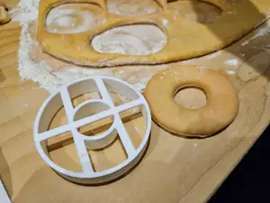 Donut cutter 7cm diameter
