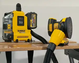 DeWalt™ AirLock™ compatible twist-lock dust collector fitting