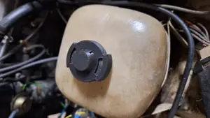 2101-2107 Expansion Tank Overflow Bottle Cap