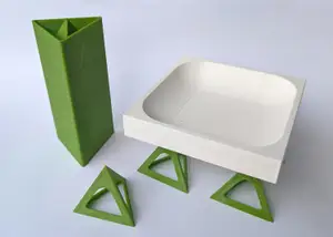 Painter's pyramid w. holder
