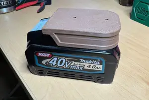 Makita 40V Battery Clip