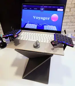 Voyager levit8 Arca mount for magnetic selfie stick