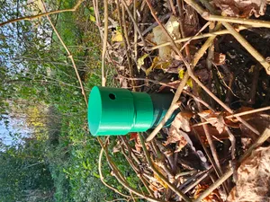 Gartenzaunkappe mit Insekten-Unterschlupf (Garden fence cap with insect shelter)