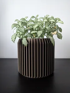 Ribbed Planter