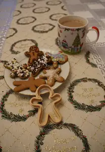 Forma do piernika w kształcie piernika\A gingerbread mold in the shape of a gingerbread