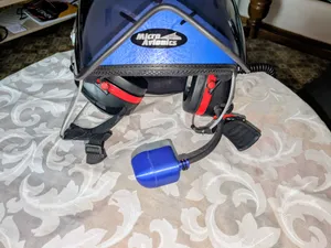 wind protection for microphone /headset