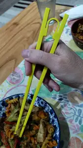 Sushi Chopsticks w/helper
