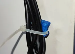 Cable holder for 3-4 mm screw and cable ties