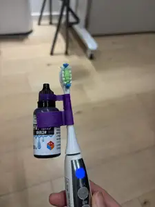 Hand paint shake extension bracket for electric toothbrush