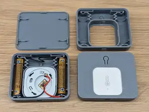 Aqara temperature sensor AAA battery case