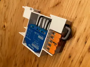 Shelly Plus 1 DIN rail mount