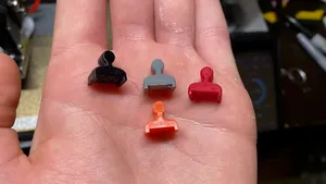 1982 Survive Game Pawn