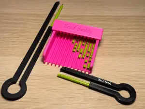Perler / Hama / Iron / Fuse Beads / Bügelperlen - Bead Buddy Aligner and Tweezers