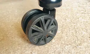 Office chair wheel hub
