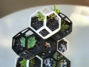 Plantygon - Modular Geometric Stacking Planter for Succulents
