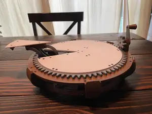 Mechanical Cake Stand