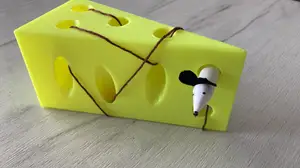 Montessori kids game "Mouse and cheese"