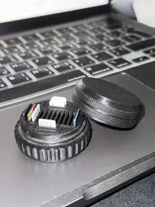 Case with 6 SIM card slots and 12 Micro SD card slots, featuring a secure screw cap and portable design