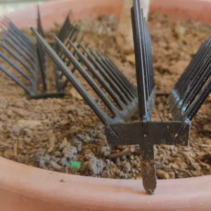 Ground Spike Bracket for Print Flat Bird Spikes
