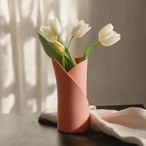 Serena Vase