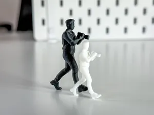 Miniature Photographer/Tourist II for your Diorama