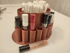 Parfumproben und Q-Tip Dose