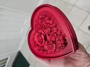 Heart gift box with Roses