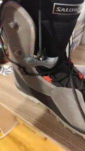 Snowboard boots laces handle
