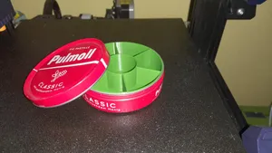 candy tin can divider / Bonbondose Blech Teiler / Customizable OpenSCAD - Script