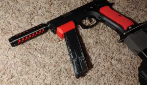 Airsoft CZ 75 SP-01 Shadow Mag Grip Baseplate