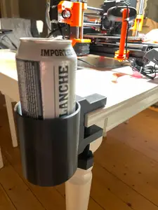 Soda/beer can holder for desk