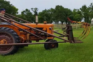 Hydraulic Seals for Old Farmhand F10 Loader