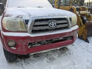 Toyota Tacoma 2nd Gen (2005-2011) Grille Emblem