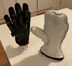 Mitten, glove drying stand