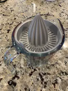 Measuring Cup Citrus Juicer