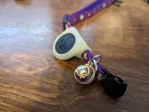 Cat Collar Tile Mount