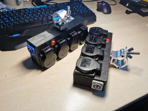 PowerCon Power Distributor