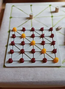 Bagh Chal board game, travel version