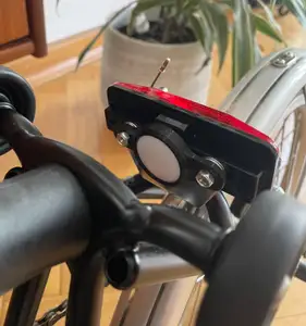 Brompton Apple Airtag Rear Light Mount