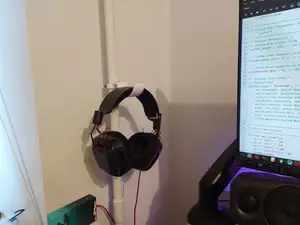 Headphones hanger / mount / holder / hook for 22mm pipe