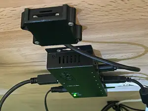 Cardreader under desk mount bracket