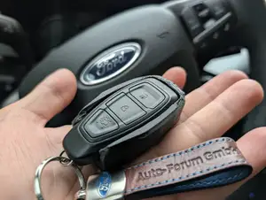 Ford Kuga MK3 key cover with Tile Pro clip