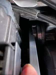 Tool to open the headlight cover on Golf 7