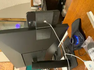 MagSafe Monitor Mount
