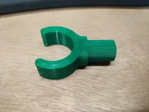 3/4" to 1/2" PVC pipe clip