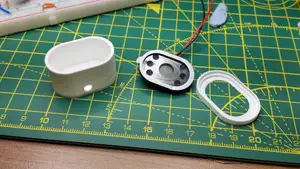 Oval "notebook/tablet" 1W 8ohm speaker housing