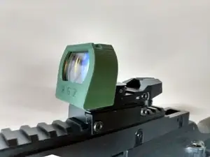 Compact protection for generic holographic sight V1