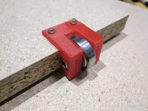 Lateral roller fitting for ball bearings