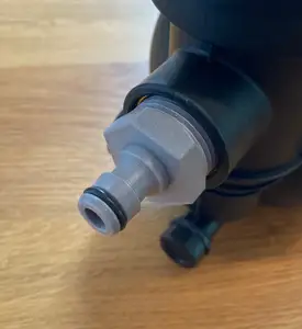 Snap-fit garden hose connector with 1-inch BSP screw fitting